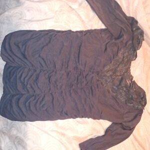 Grey lace quarter sleeve top